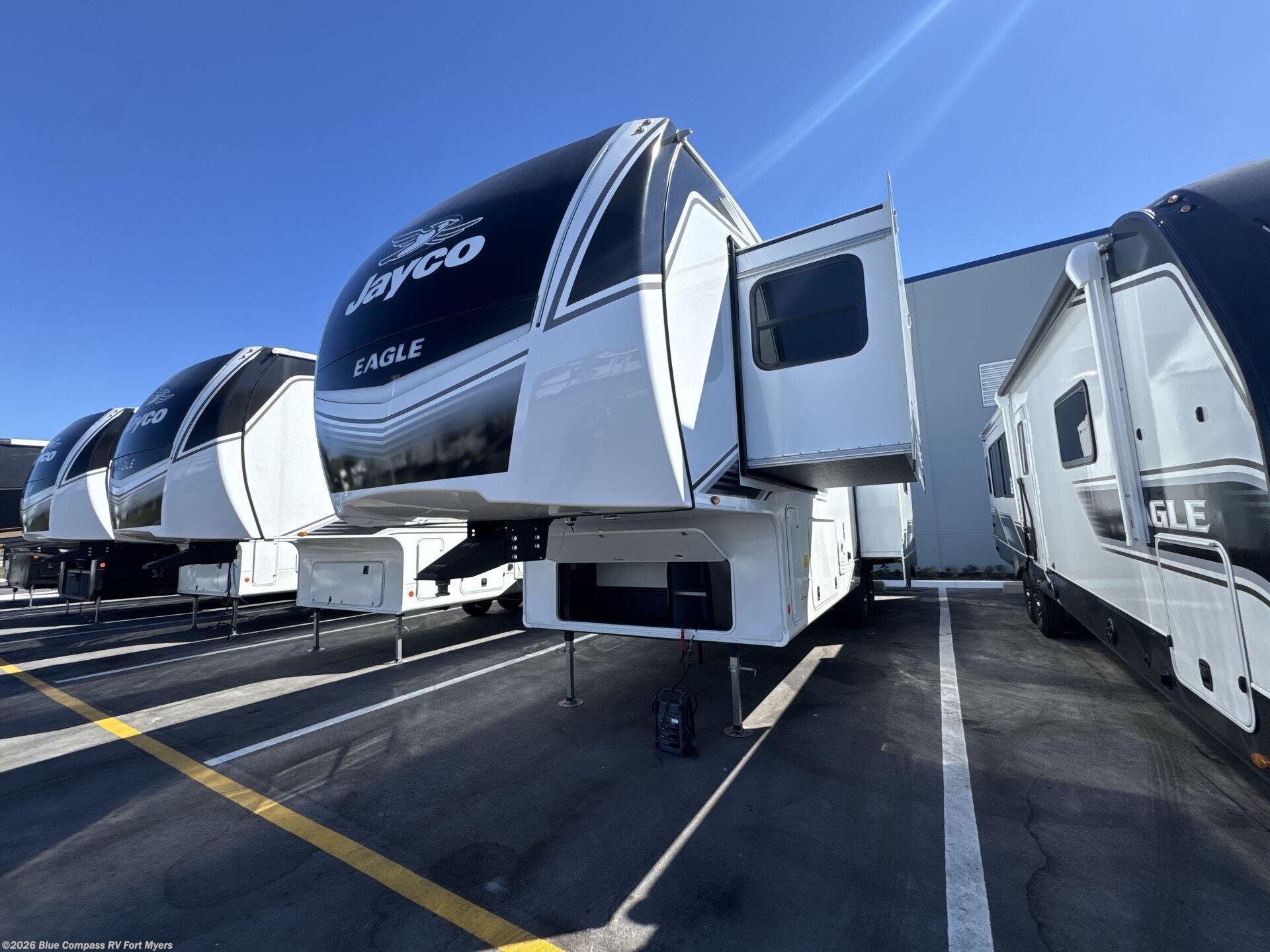New 2026 Jayco Eagle 321RSTS available in Fort Myers, Florida