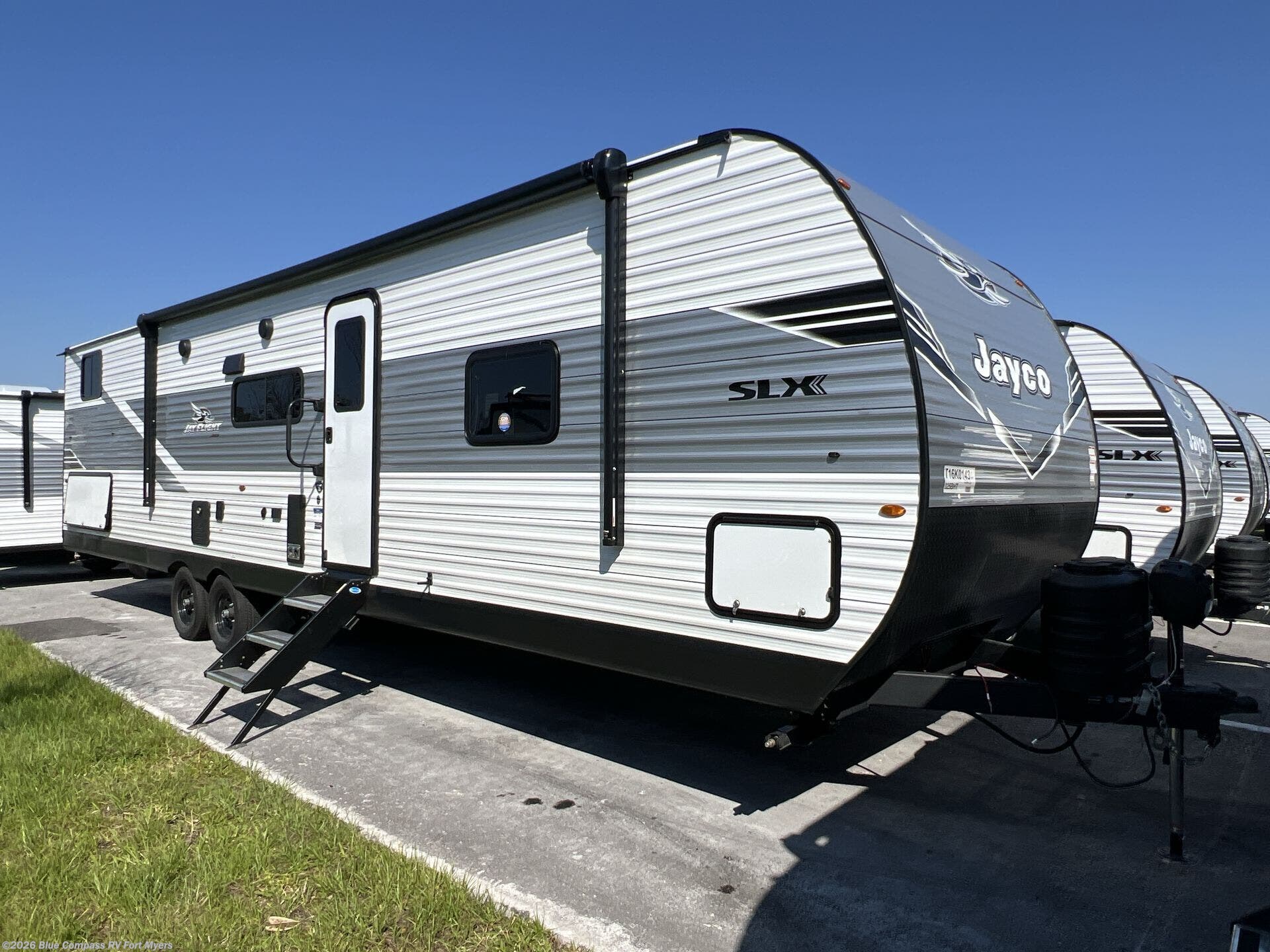 New 2026 Jayco Jay Flight SLX 325BHT available in Fort Myers, Florida