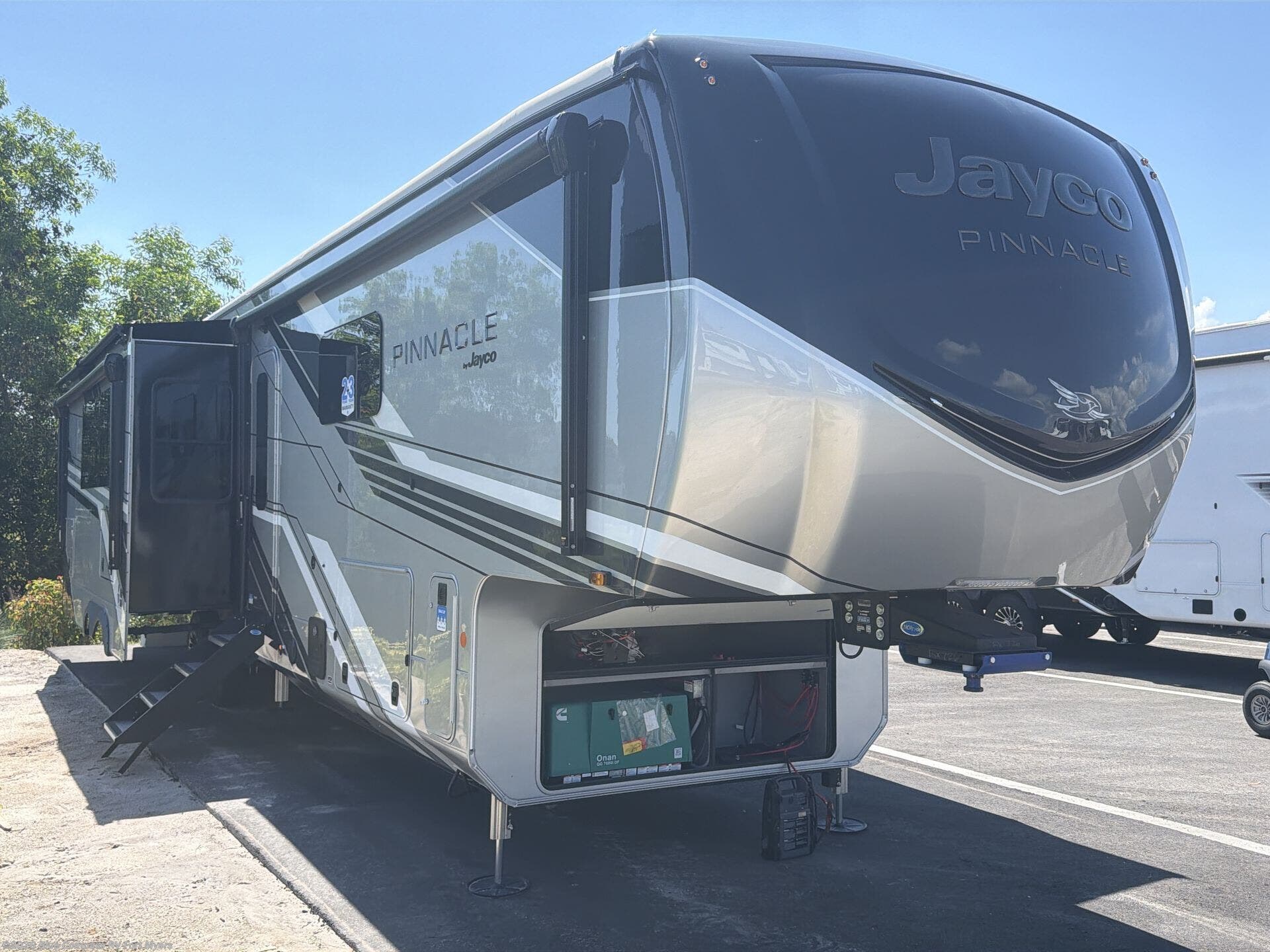New 2026 Jayco Pinnacle 38FBRK available in Fort Myers, Florida