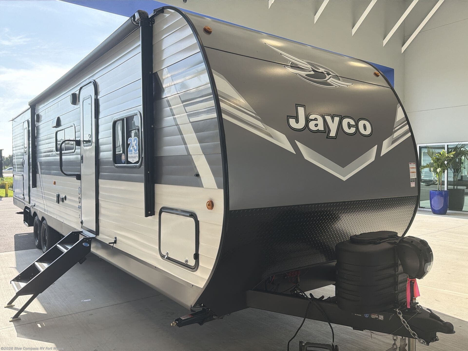 New 2027 Jayco Jay Flight 321BDS available in Fort Myers, Florida