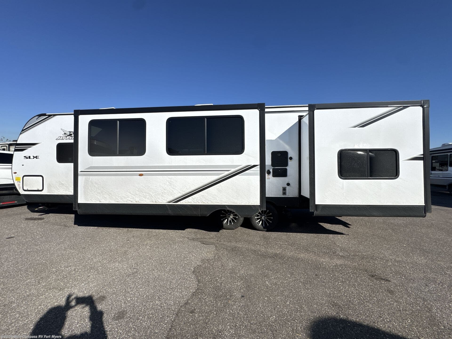 New 2026 Jayco Jay Flight SLX 321BDS available in Fort Myers, Florida