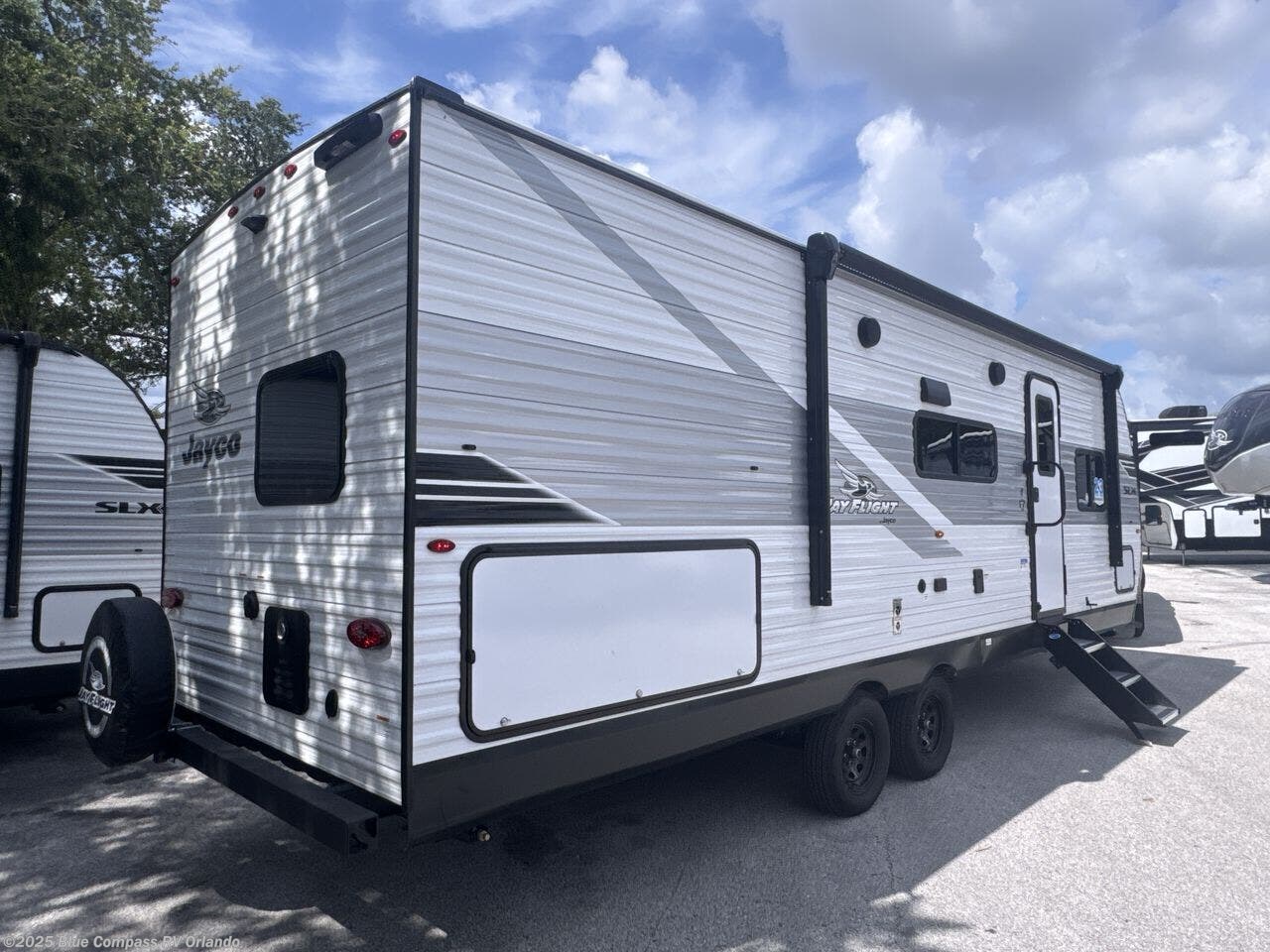 New 2025 Jayco Jay Flight SLX 261BHS available in Casselberry, Florida