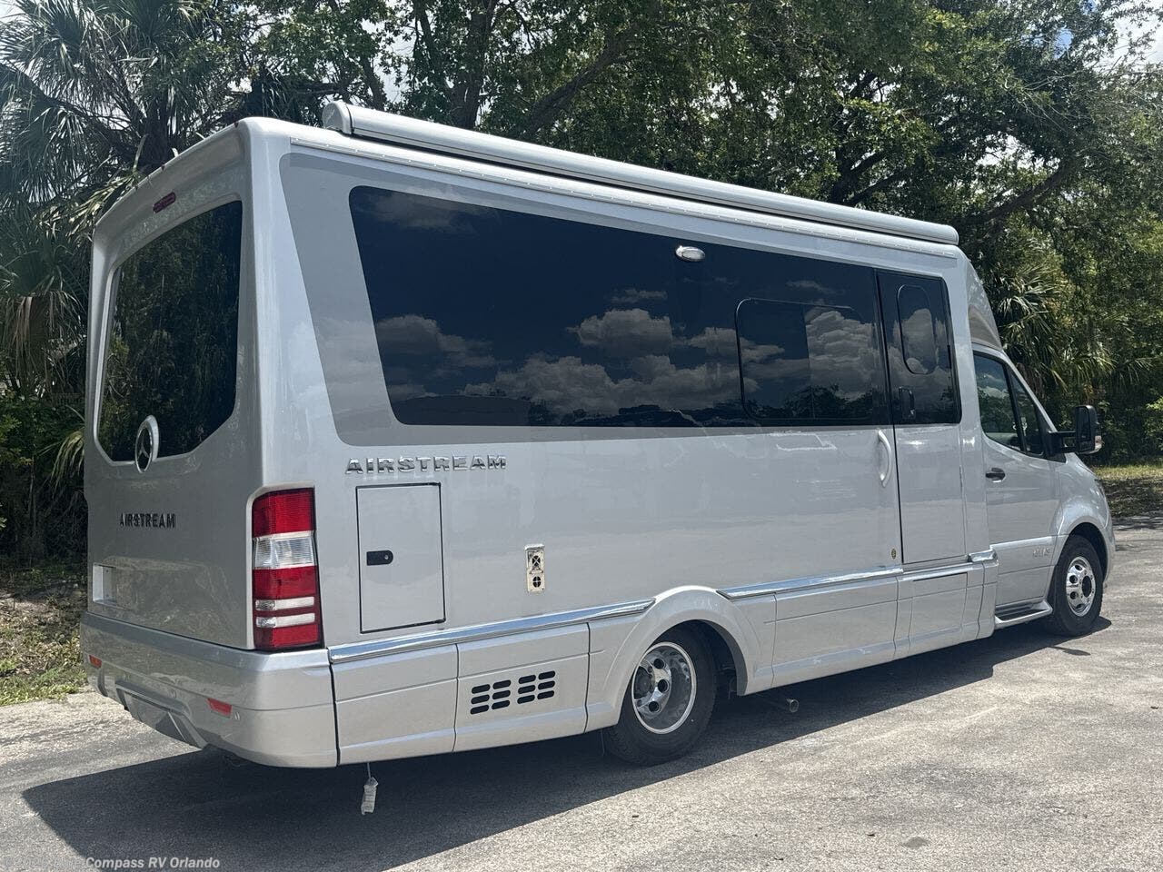 New 2026  Airstream Atlas Murphy Suite by Airstream from Blue Compass RV Orlando in Casselberry, FL