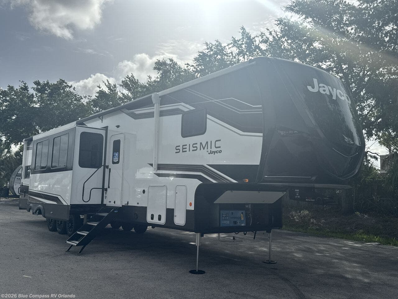 New 2025 Jayco Seismic 395 available in Casselberry, Florida