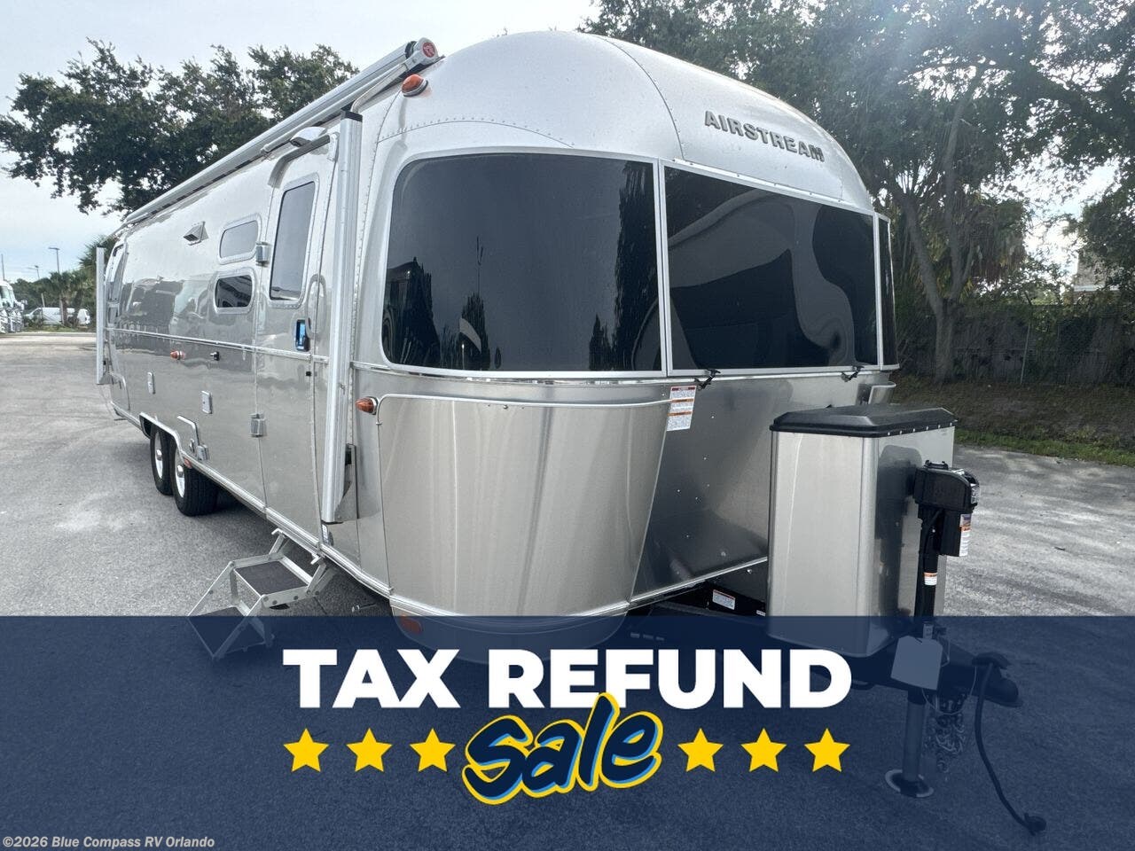 New 2026 Airstream Globetrotter 30RB Twin available in Casselberry, Florida