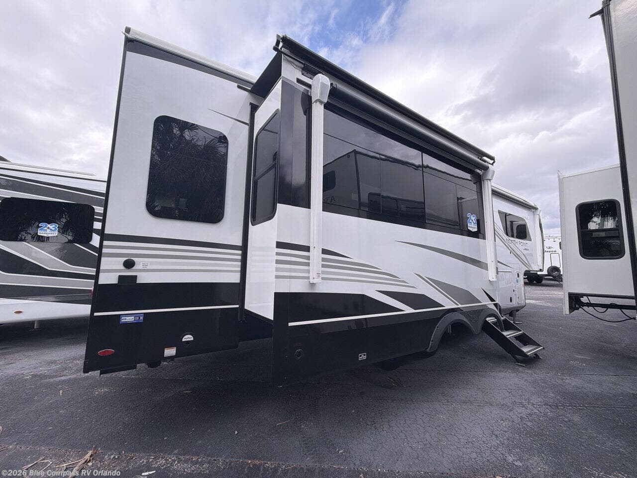 New 2026 Jayco North Point 310RLTS available in Casselberry, Florida
