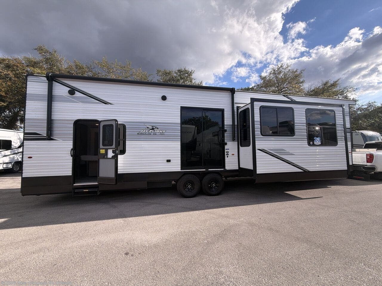 New 2026 Jayco Jay Flight Bungalow 404LOFT DS available in Casselberry, Florida