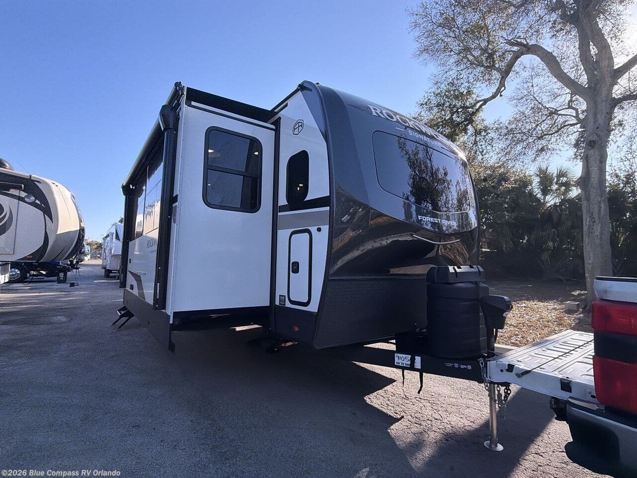 New 2026 Forest River Rockwood Signature 8339FK available in Casselberry, Florida