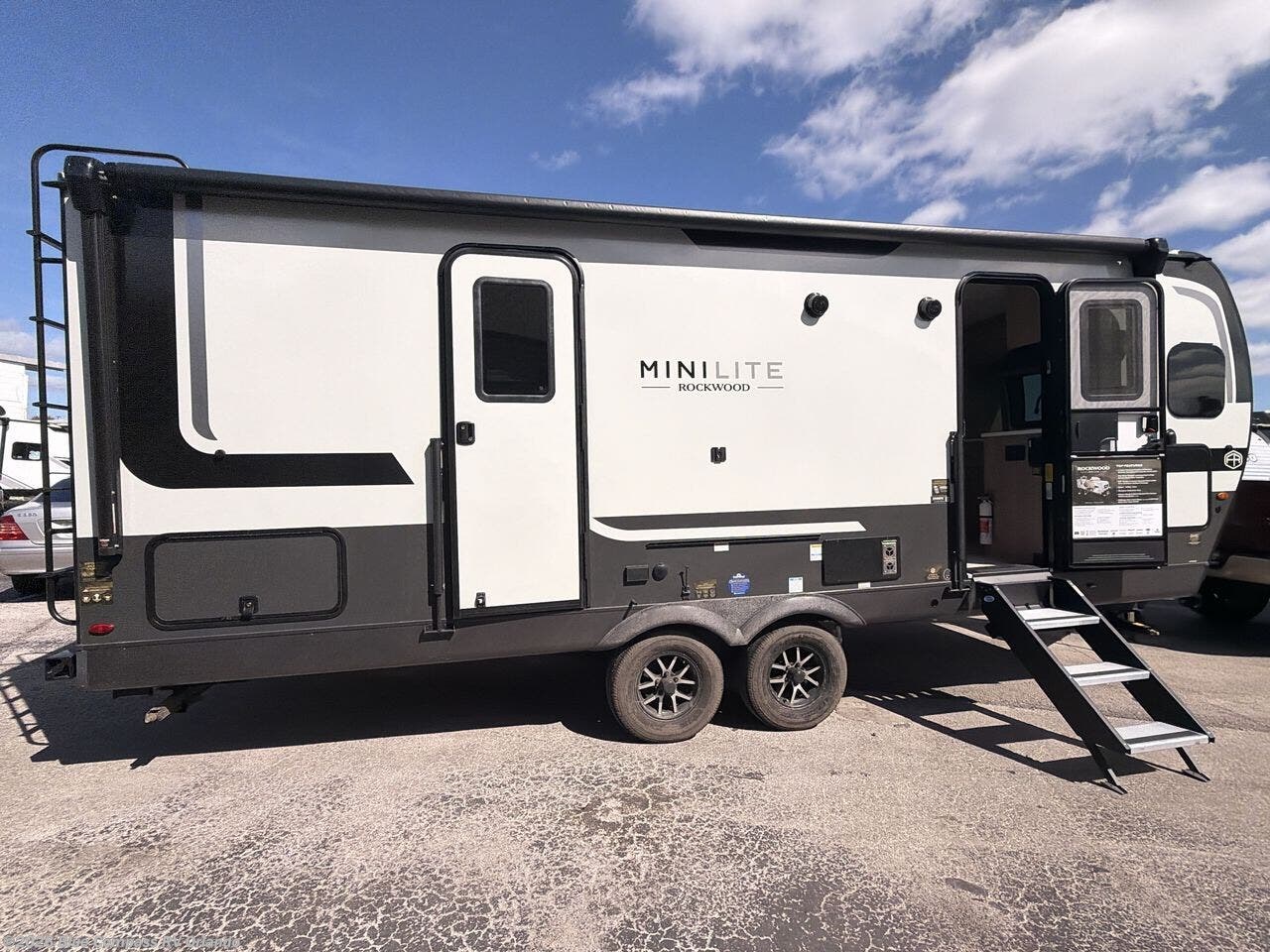 New 2026 Forest River Rockwood Mini Lite 2506FK available in Casselberry, Florida
