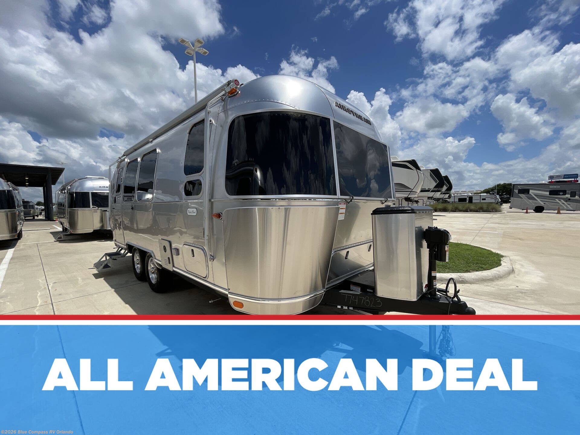 New 2026 Airstream Flying Cloud 23FB Twin available in Casselberry, Florida