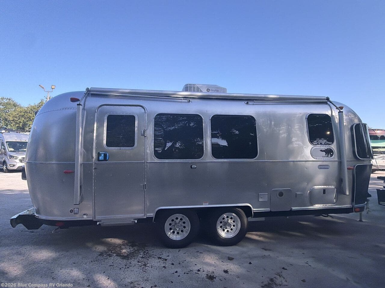 New 2027 Airstream International 23FB available in Casselberry, Florida