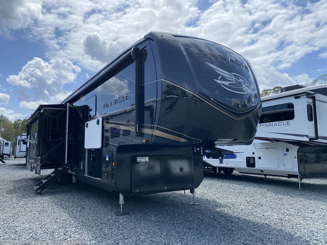 New 2025 Jayco Pinnacle 38FBRK available in St. Augustine, Florida