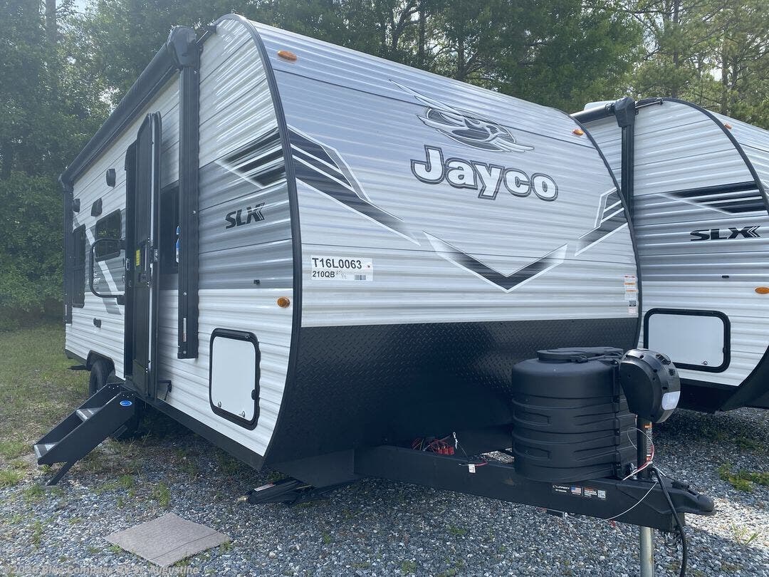 New 2025 Jayco Jay Flight SLX 210QB available in St. Augustine, Florida