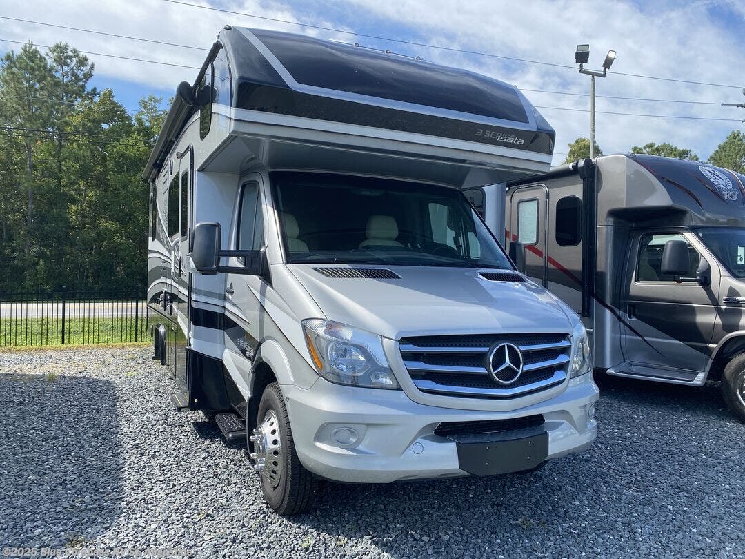 Used 2019 Dynamax Corp  isata 3 24cb Isata 3 available in St. Augustine, Florida