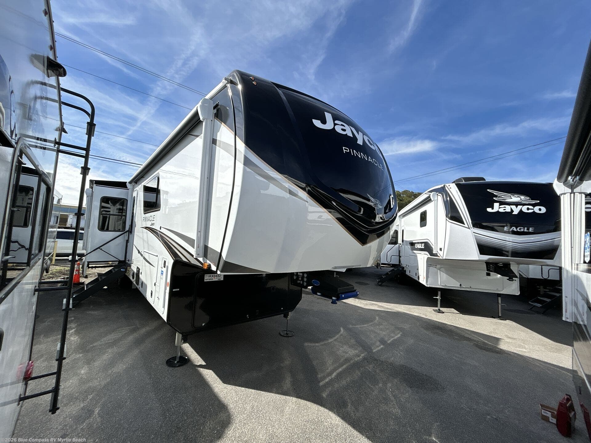 New 2026 Jayco Pinnacle 38FBRK available in Myrtle Beach, South Carolina