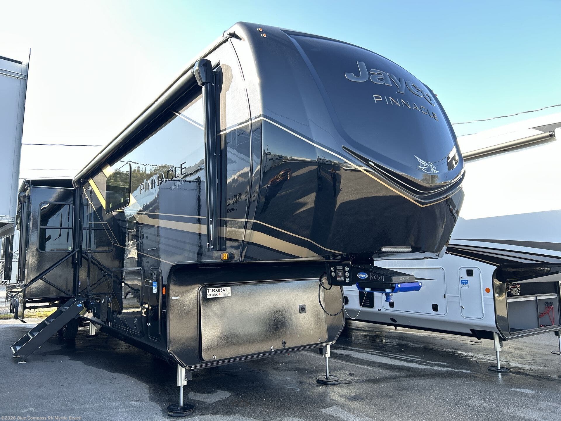 New 2026 Jayco Pinnacle 38FBRK available in Myrtle Beach, South Carolina