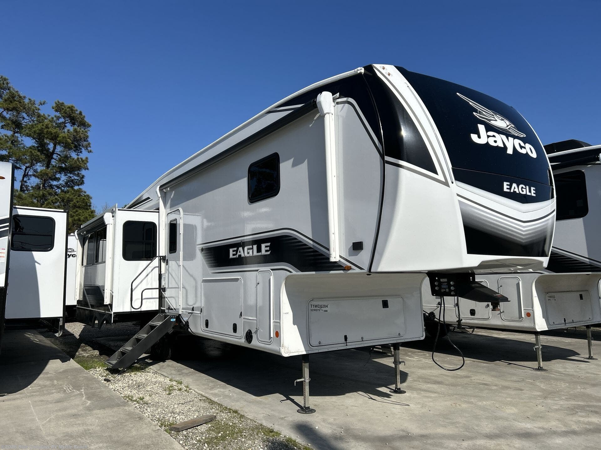 New 2026 Jayco Eagle 321RSTS available in Myrtle Beach, South Carolina