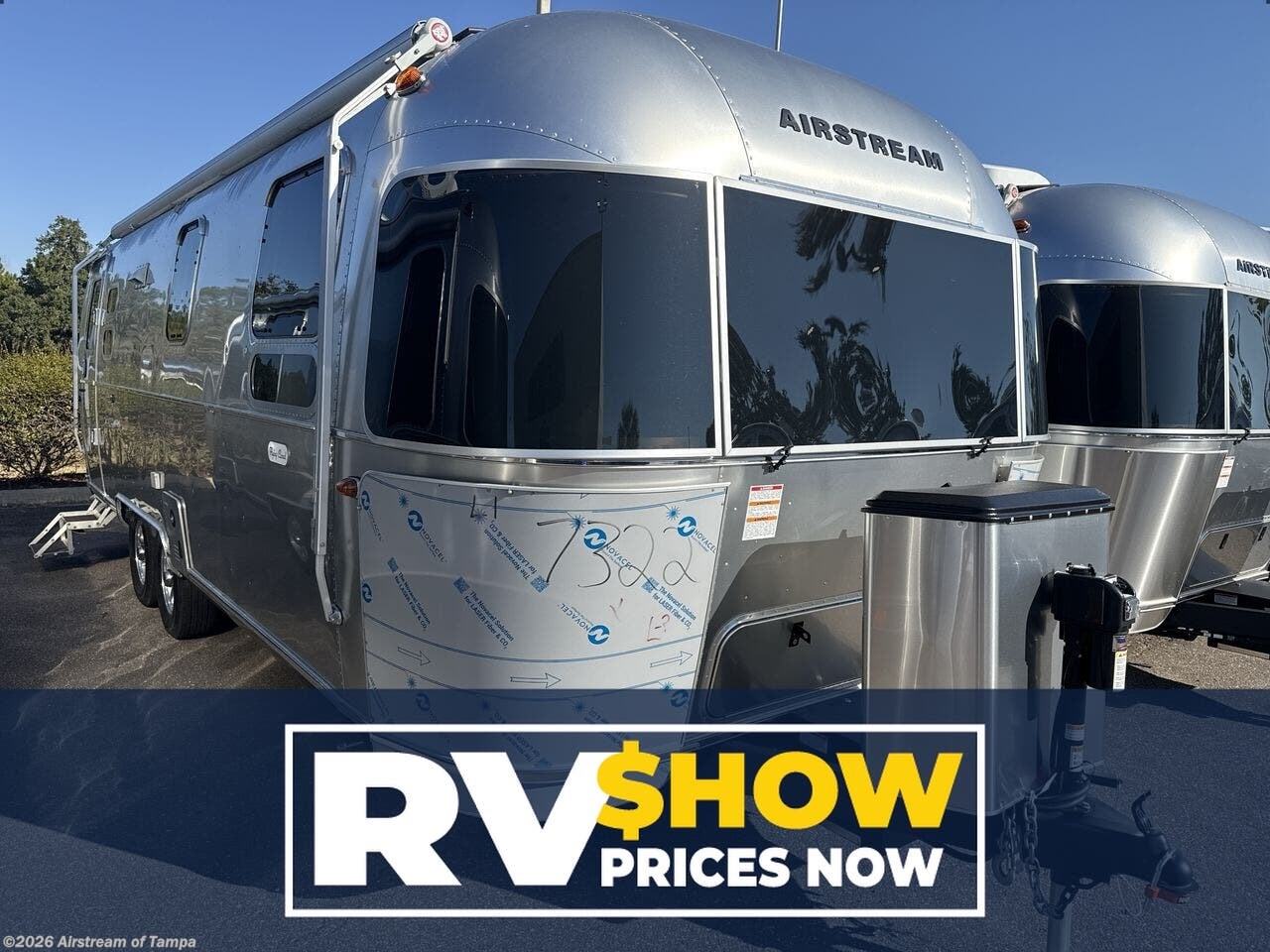 New 2026 Airstream Flying Cloud 27FB Queen available in Dover, Florida