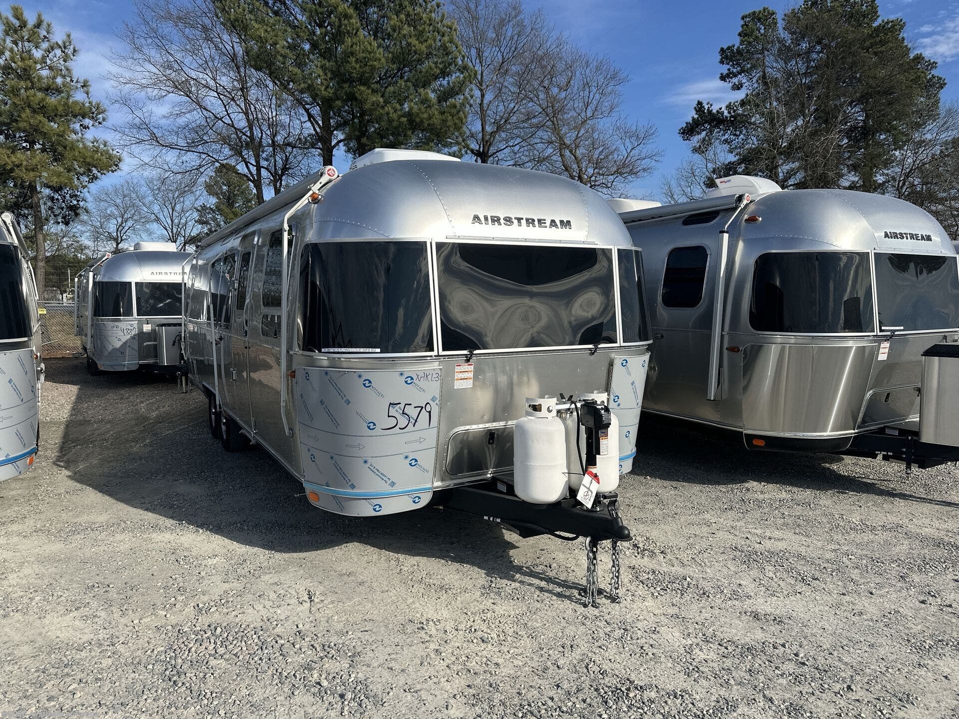 New 2025 Airstream Flying Cloud 30FB Bunk Twin available in Dover, Florida