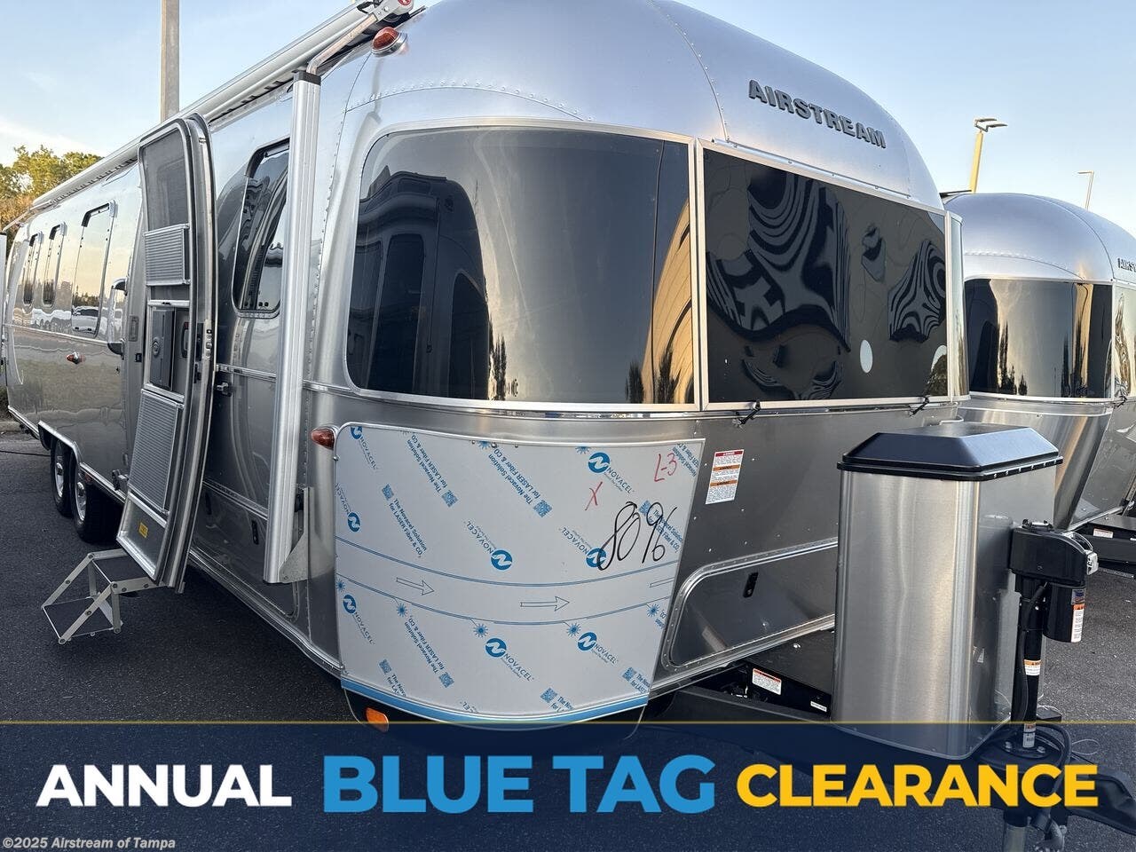 New 2026 Airstream Classic 33FB Twin available in Dover, Florida