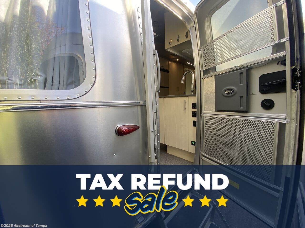 Used 2023 Airstream Flying Cloud 27FB Twin available in Dover, Florida