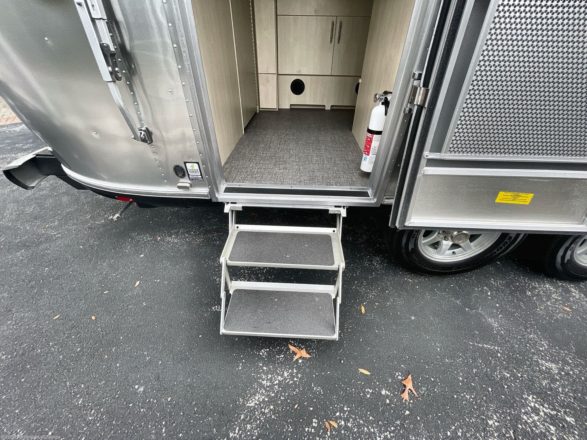 New 2026 Airstream Flying Cloud 23FB Twin available in Dover, Florida