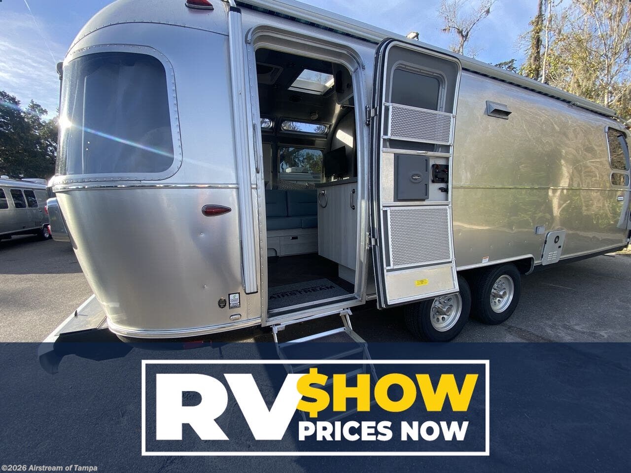 Used 2024 Airstream International 27FBQ available in Dover, Florida