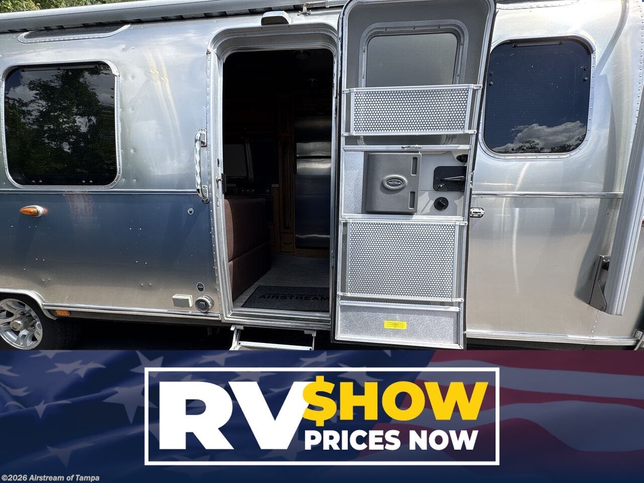 Used 2020 Airstream Classic 33FB available in Dover, Florida