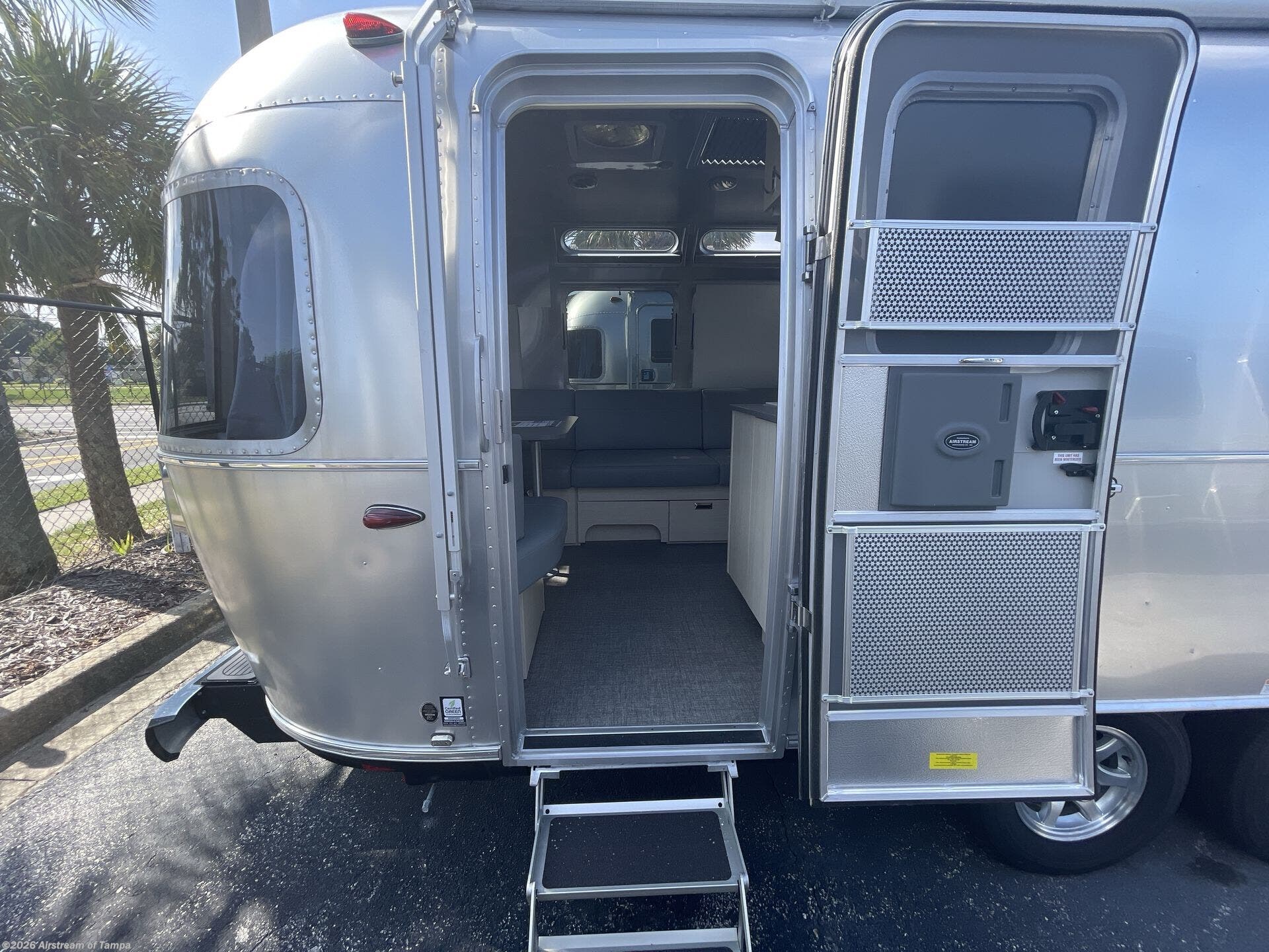 Used 2025 Airstream Flying Cloud 27FB QUEEN available in Dover, Florida