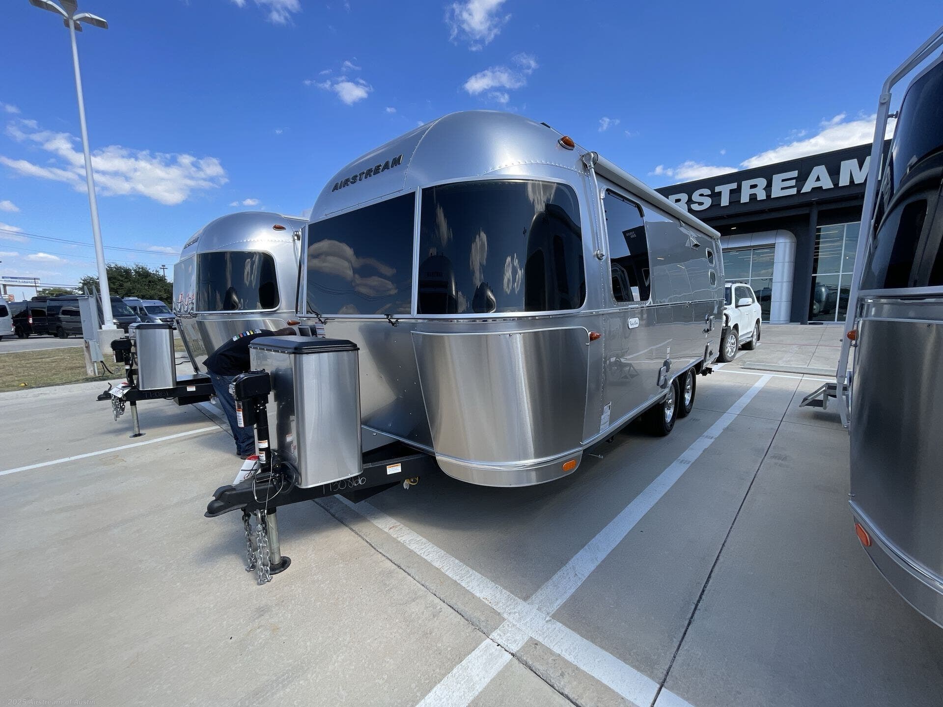 New 2026 Airstream Flying Cloud 25FB Twin available in Buda, Texas