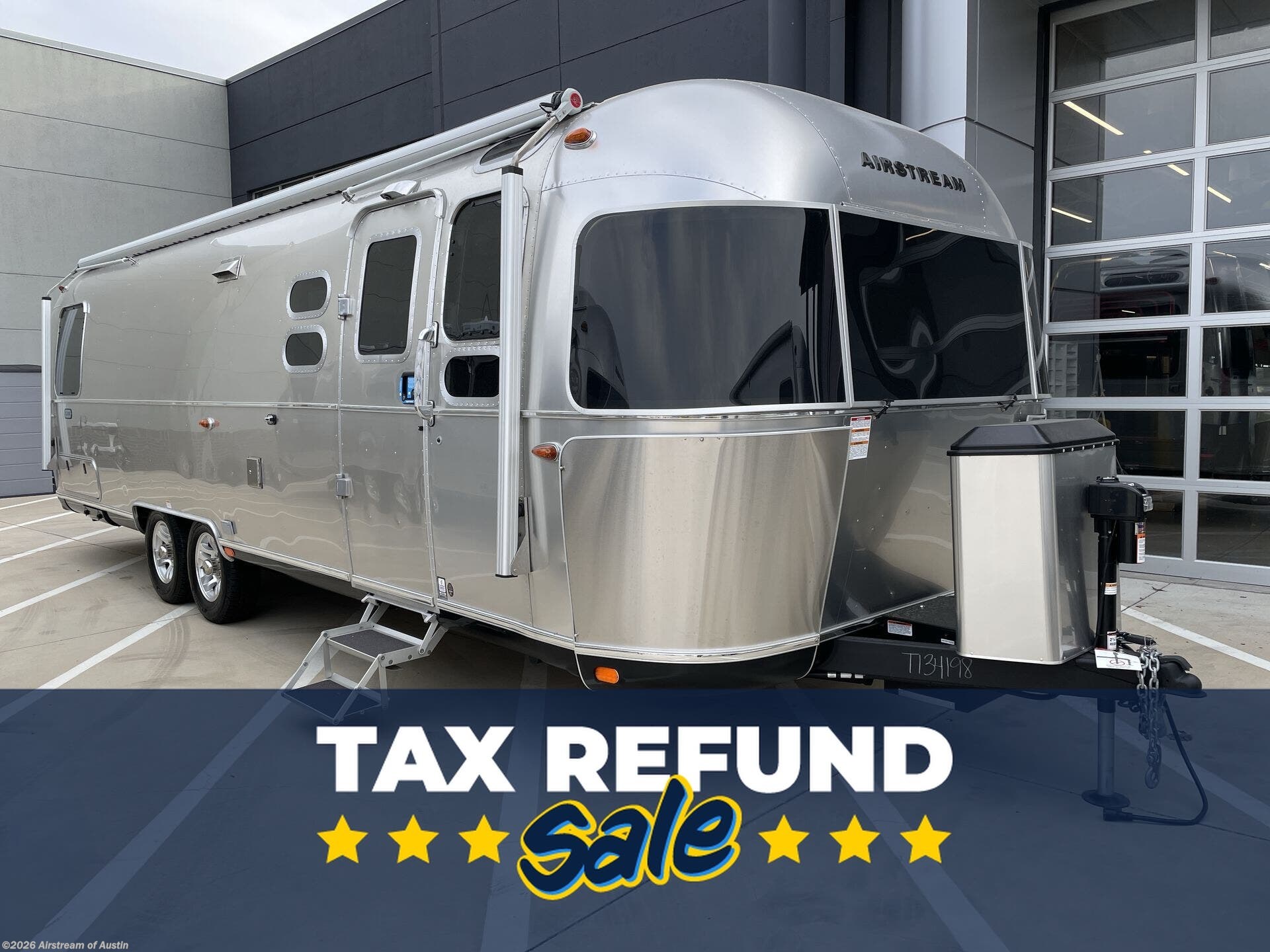 New 2026 Airstream Classic 30RB Twin available in Buda, Texas