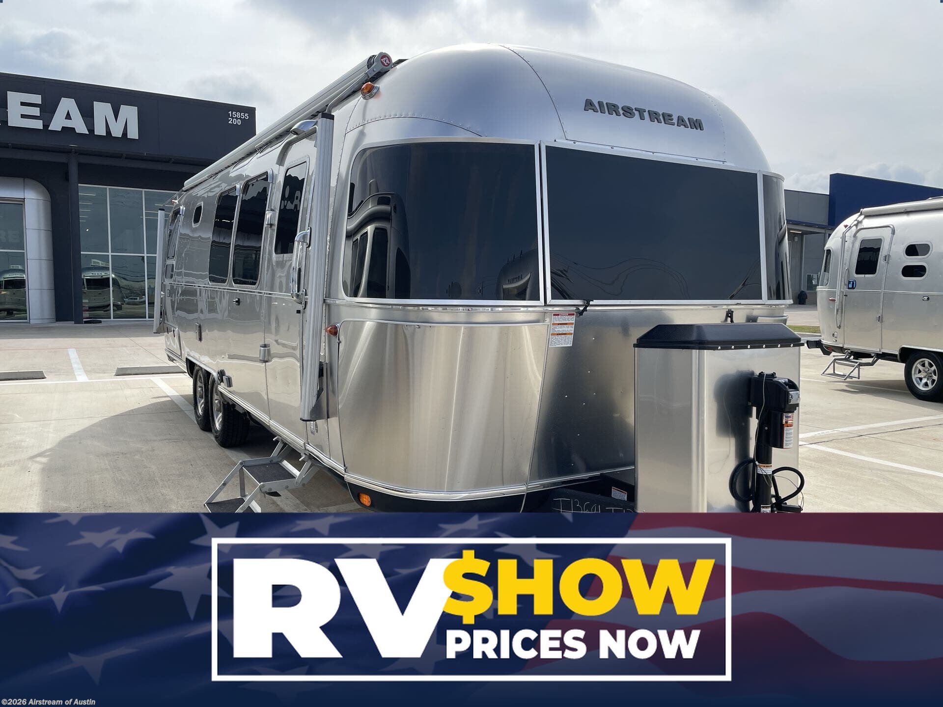 New 2026 Airstream Classic 28RB Twin available in Buda, Texas