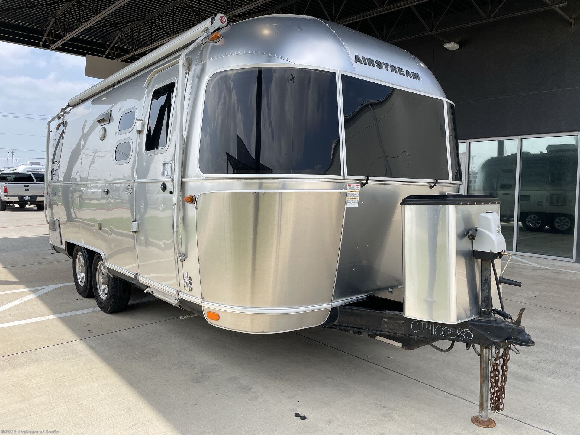Used 2018 Airstream Flying Cloud 23CB available in Buda, Texas