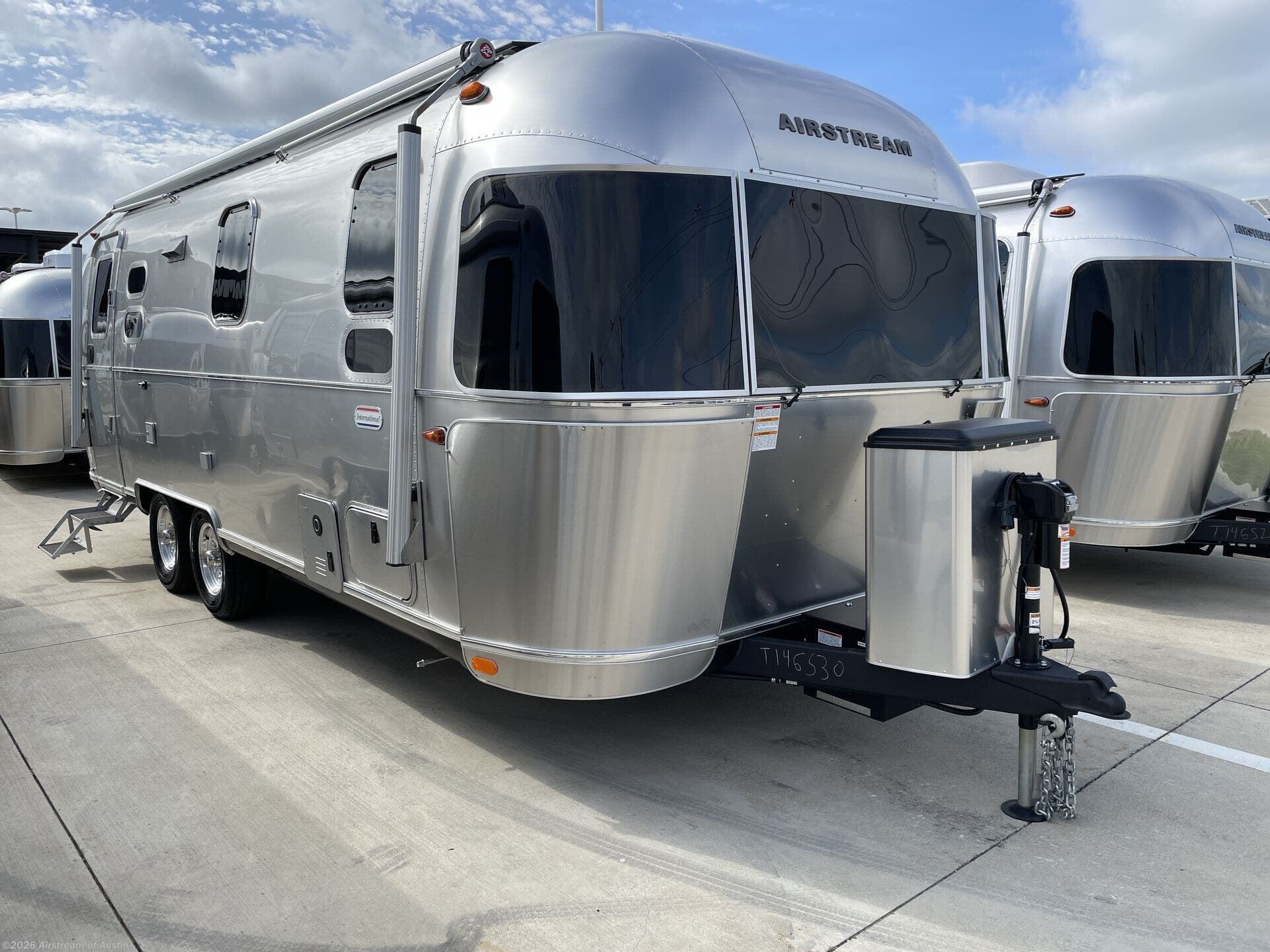 New 2026 Airstream International 25FB available in Buda, Texas