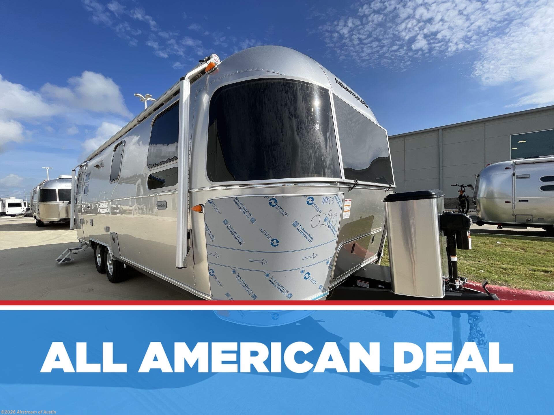 New 2027 Airstream Globetrotter 27FB available in Buda, Texas