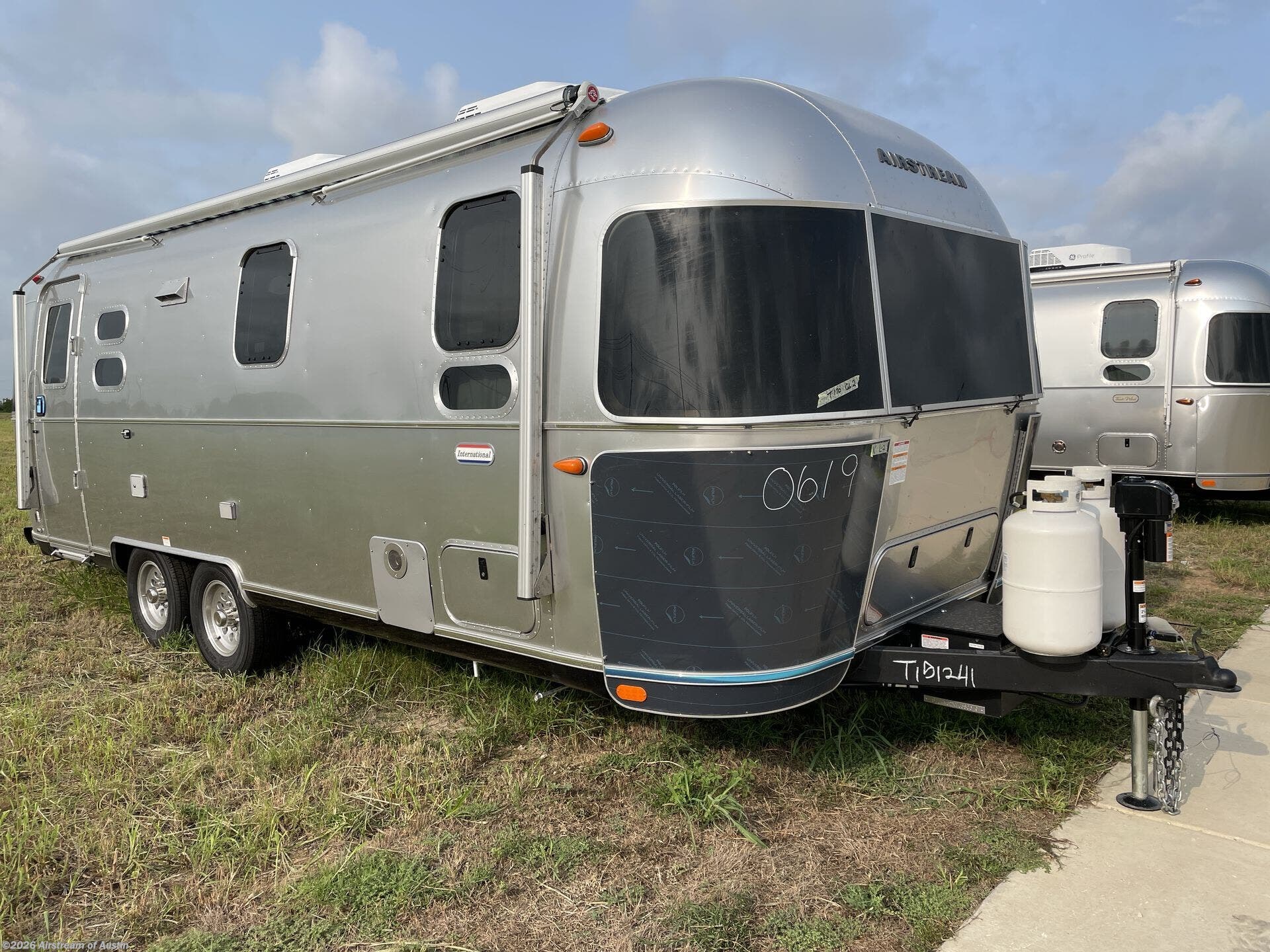 New 2027 Airstream International 25FB Twin available in Buda, Texas