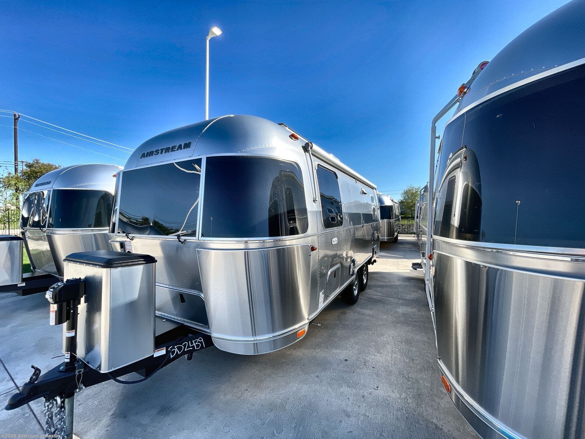 New 2026 Airstream Flying Cloud 23FBQ available in Buda, Texas