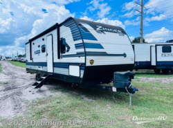 Used 2022 CrossRoads Zinger Lite ZR270BH available in Bushnell, Florida