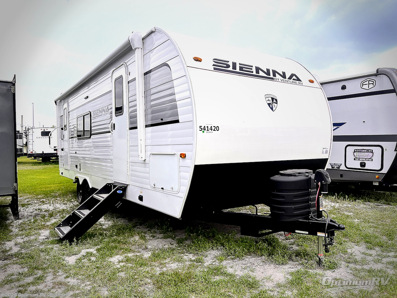 New 2025 Venture RV Sienna SA231VRK available in Bushnell, Florida