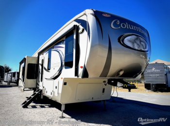 Used 2018 Palomino Columbus F366RL available in Bushnell, Florida