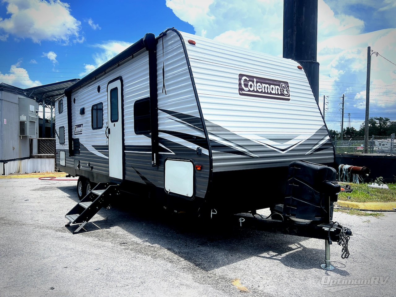 Used 2020 Dutchmen Coleman Lantern LT Series 262BH available in Bushnell, Florida