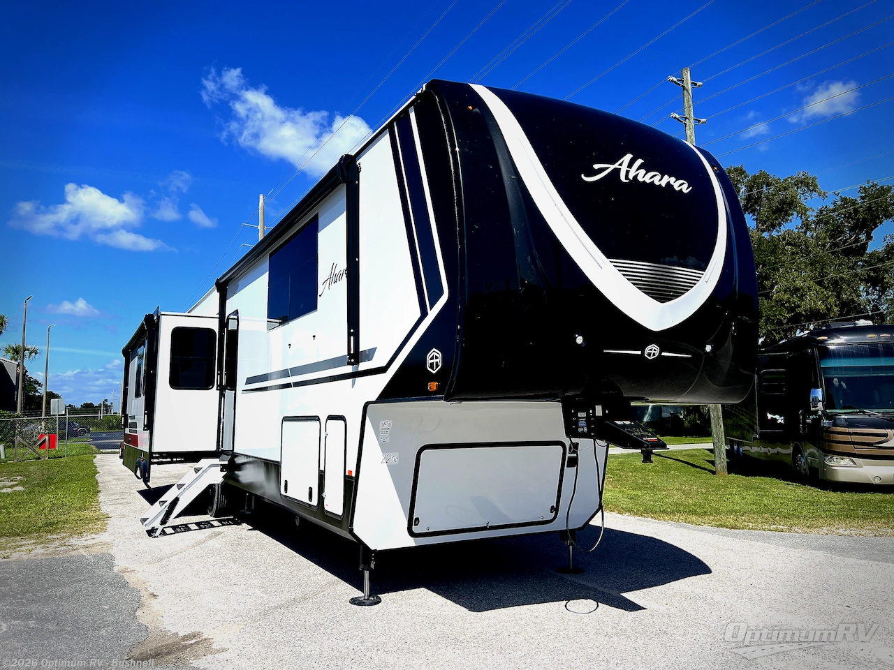 New 2027 East to West Ahara 395FB available in Bushnell, Florida