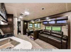 Used 2019 Cruiser RV Shadow Cruiser 280QBS available in Medford, Oregon