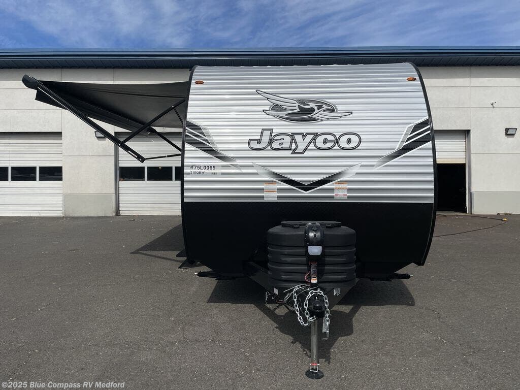 New 2026 Jayco Jay Flight SLX 210QBW available in Medford, Oregon