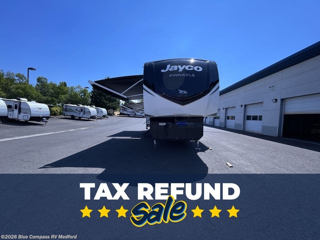 New 2026 Jayco Pinnacle 38FBRK available in Medford, Oregon