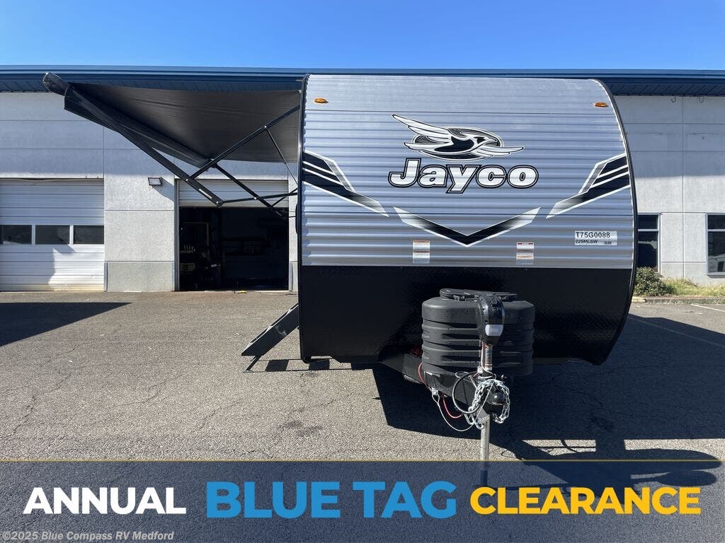 New 2026 Jayco Jay Flight SLX 225MLSW available in Medford, Oregon