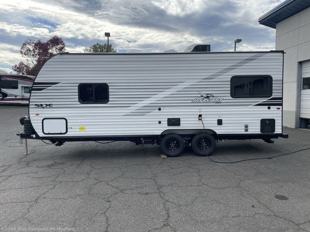 New 2026 Jayco Jay Flight SLX 210QBW available in Medford, Oregon