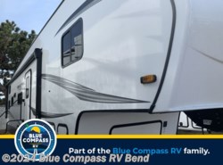 New 2024 Grand Design Reflection 100 Series 27BH available in Bend, Oregon