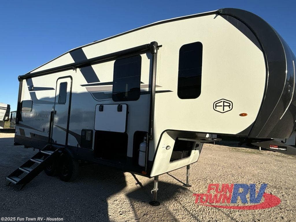 New 2025 Forest River Rockwood Signature R281RK available in Wharton, Texas