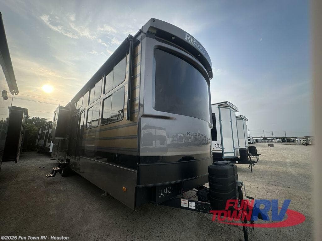 New 2025 Redwood RV  Regency 3951BAM available in Wharton, Texas